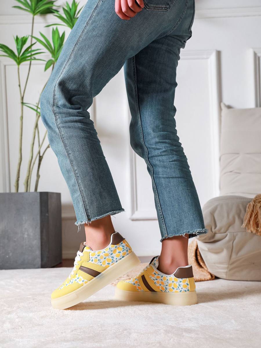 Vente en gros de basket pour femmes, du 36 au 41, à Rouen proche de Paris